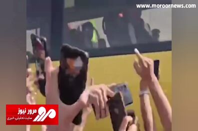 واکنش جالب کریستیانو رونالدو به ابراز علاقه هواداران ایرانی به او از داخل اتوبوس + فیلم