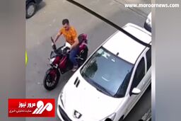 لحظه عجیب سرقت آینه بغل یک ۲۰۷ وسط روز روشن! + فیلم