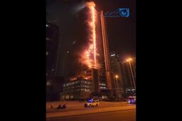 آتش‌ سوزی مهیب در یک برج ۳۵ طبقه در دبی