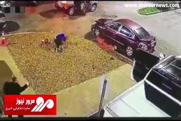 لحظه هولناک قتل ۳ نفر وسط خیابان مقابل چشم مردم! + فیلم