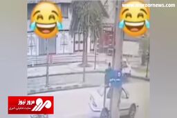 فرود راکب موتور روی سقف سمند در تهران پس از تصادف ناگهانی از پشت! + فیلم