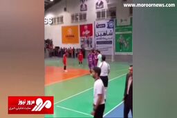 جملات عجیب‌وغریب گزارشگر هندبال روی آنتن تلویزیون! + فیلم
