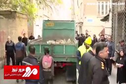 کشف ۲۰ تن زباله از یک منزل مسکونی در غرب تهران! + فیلم