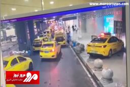 لحظه ترسناک زیر گرفتن عابران پیاده توسط راننده تاکسی وسط پارکینگ راه‌آهن! + فیلم